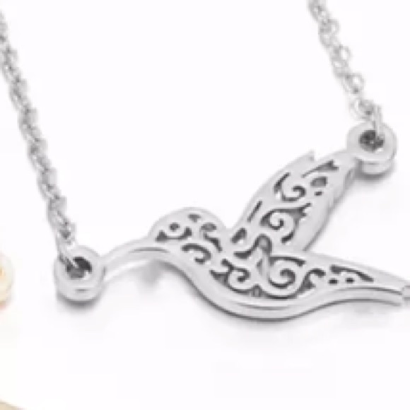 NEW!💙💎PRETTY!💍SILVERY! HUMMINGBIRD BRACELET💎💙 - Picture 4 of 7